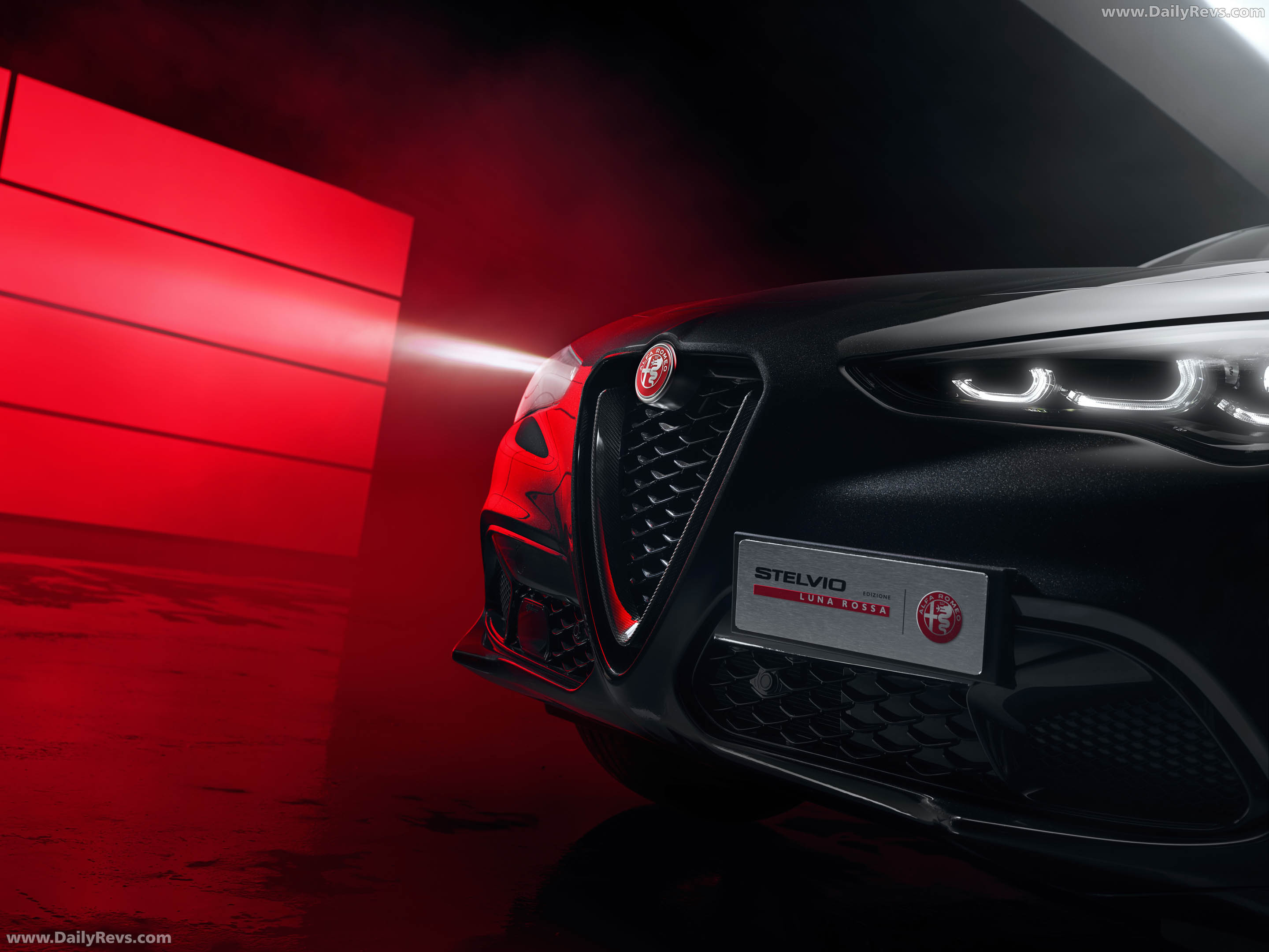 2027 Alfa Romeo Stelvio Luna Rossa Exterior